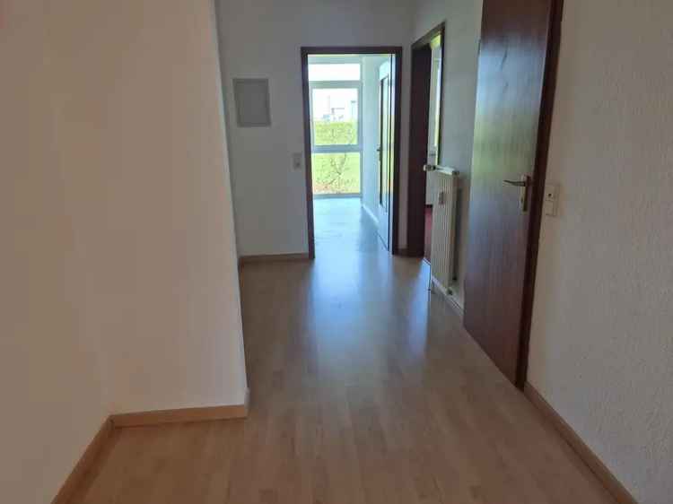 Freundliche 2 Zimmerwohnung, Küche (EBK), Bad, Tiefgarage, Bremen-Habenhausen