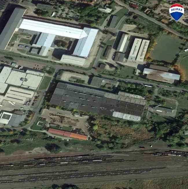 Sanierungsbedürftige Gewerbehalle mit ca. 70.000 m² Gewerbegrundstück in Aschersleben zu verkaufen!