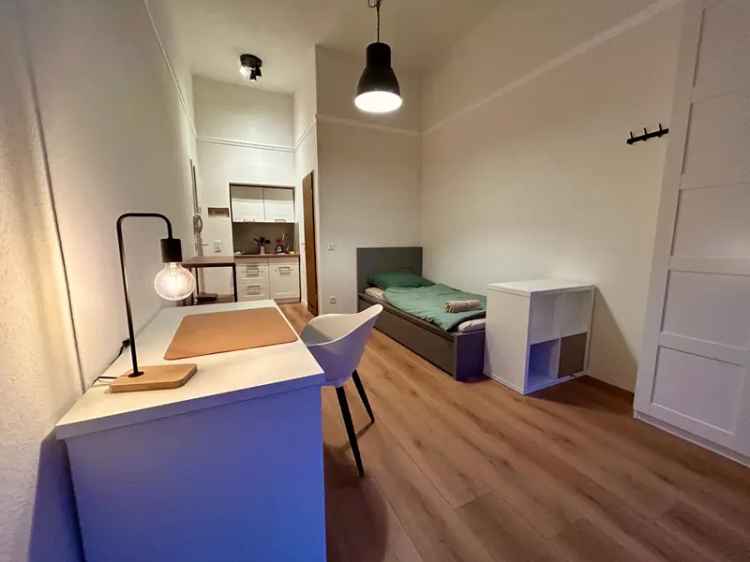 Zentrale Single-Wohnung in Bilk mit Altbau-Charakter