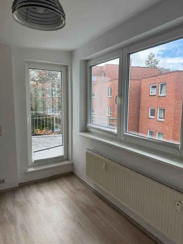 2 Zimmerwohnung mieten in Altona mit Balkon und Garten