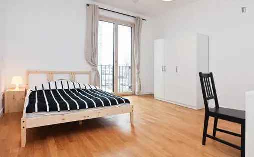 Wohnung (42.46 m²) zur Miete in Frankfurt am Main (Weisbachstraße 5, 60314 Frankfurt, Germany) - immosurf.de