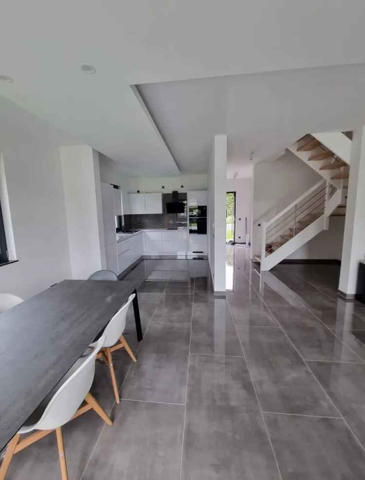 Exklusives Wohnhaus im schönen Altglienicke! **Garten / 3 Terrassen**