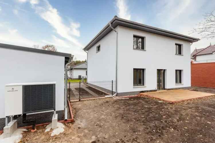 Mieten stilvolle 3 Zimmer Wohnung in Grünheide Mark mit Stellplatz