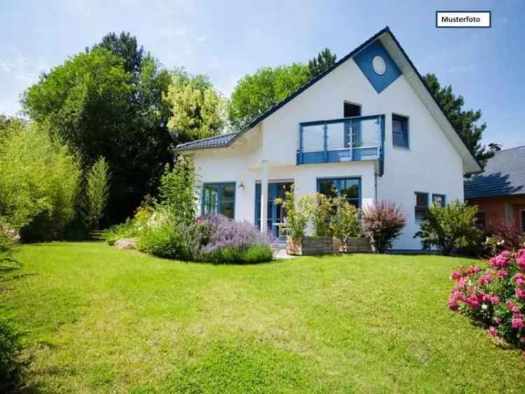 Einfamilienhaus mit Einliegerwohnung in 28790 Schwanewede, Hammersbecker Weg