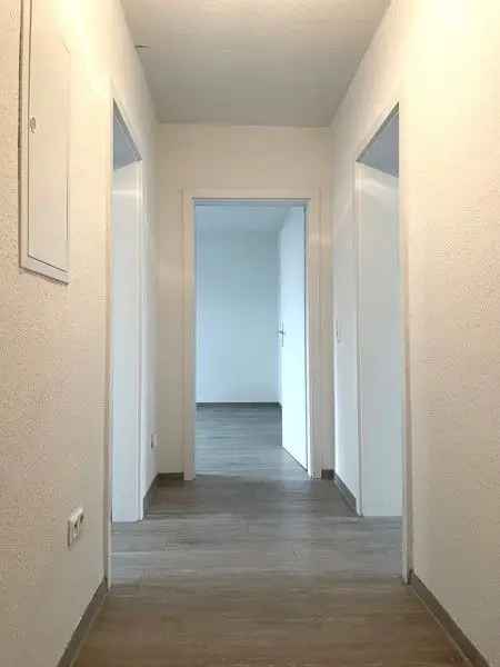 Mieten Wohnung Ober-Dorstfeld 3 Zimmer mit Wannenbad und Balkon