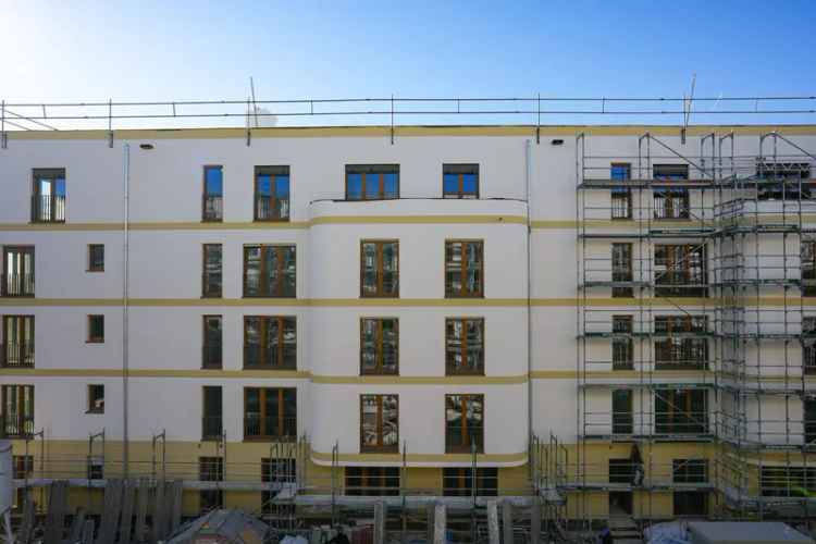 Freie Sicht auf Ihr neues Zuhause – Jetzt wird Ihre 3-Zimmer-Wohnung mit Dachterrasse greifbar!