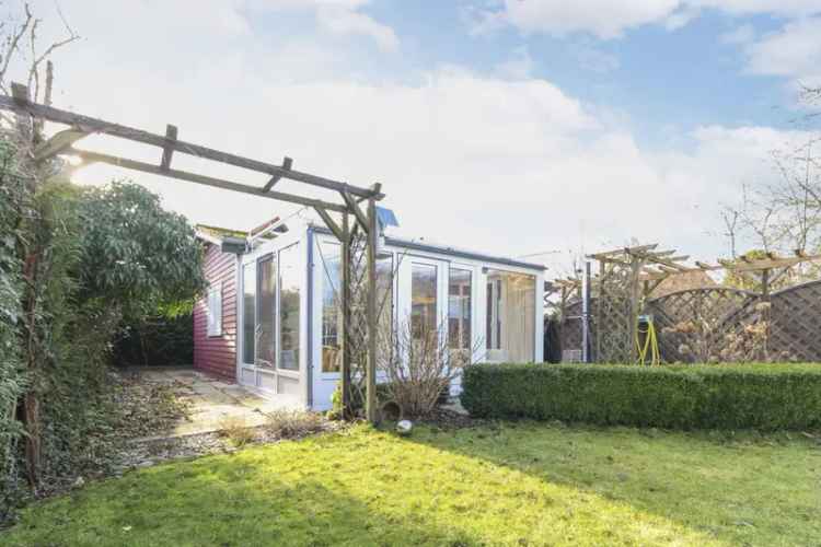 Kauf Haus in Wiek mit Lärchenholz-Fassade und Garten in Strandnähe