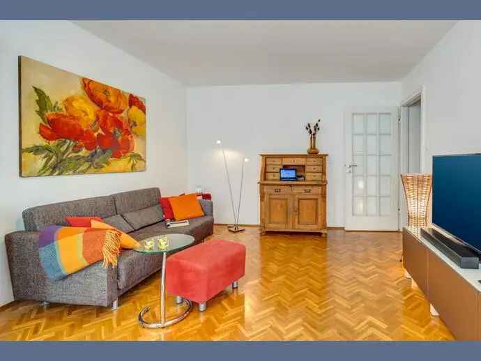 Wohnung Zur Miete in 32, Barer Straße, München, Bayern