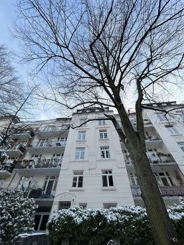 Mieten 2 Zimmer Wohnung in Eimsbüttel mit Balkon und Altbaucharme