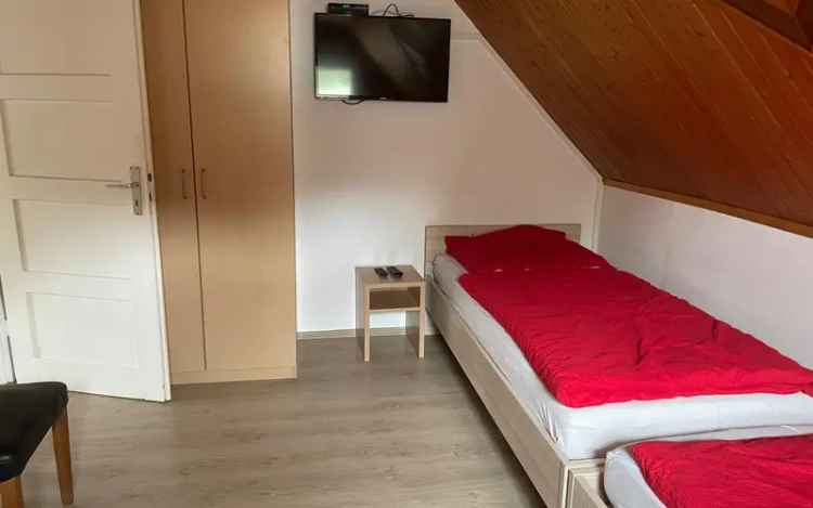 5-Zimmer-Ferienwohnung in Stuttgart mit Internet, TV, Küche, Dusche/Wc, Waschmaschine