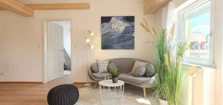 Helle, kernsanierte 4ZKB Dachgeschosswohnung in Markt Indersdorf mit Balkon & kleinem Garten