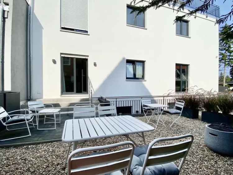 Luxus-Apartment mit Terrasse und Garten im Südwesten Berlins