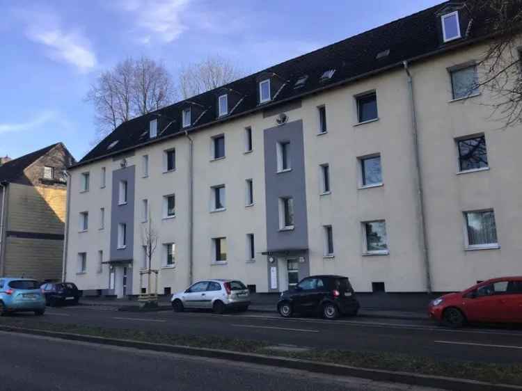 Schnuckelige 2-Raum-Wohnung mit tollem Balkon!