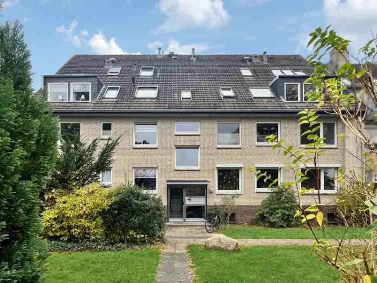 Großzügige Maisonette-Wohnung im Dachgeschoss in toller Lage von Alt-Rahlstedt in Hamburg