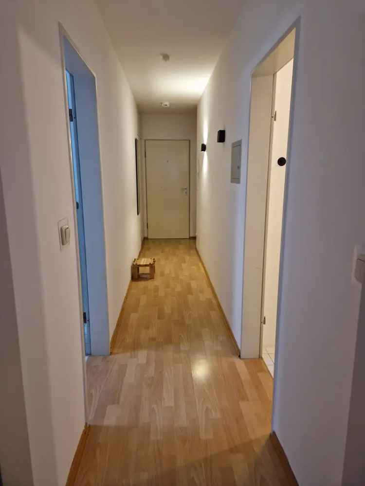 Möbliertes 1-Zimmer-Apartment mit praktischem Grundriss inkl. TG-Stellplatz & direkt an der S-Bahn