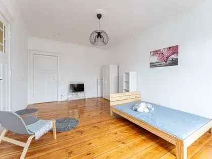 WG-Zimmer (42.2 m²) zur Miete in Berlin (Biebricher Straße, 12053 Berlin, Germany) - immosurf.de