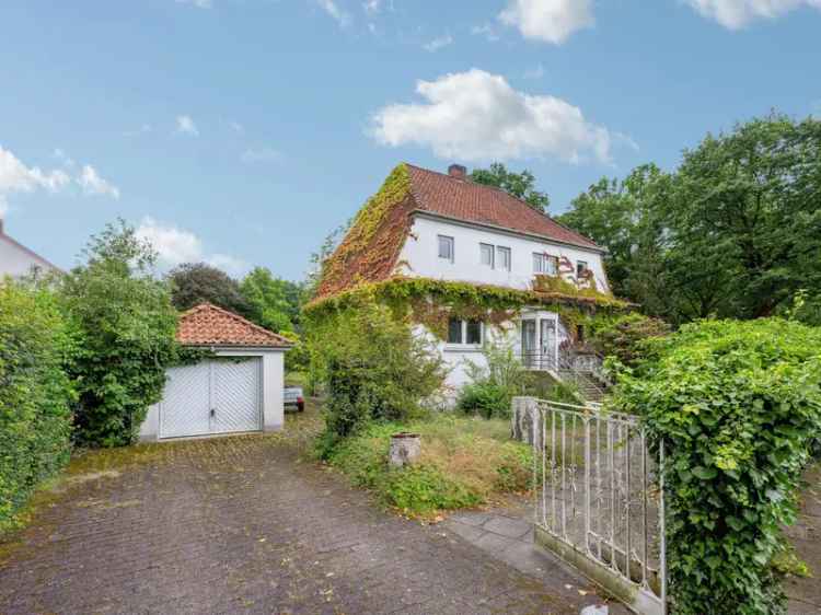 Großzügiges Grundstück mit Einfamilienhaus in zentraler Lage Bremen