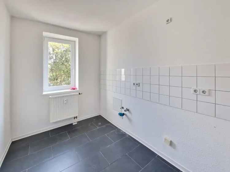 *Gekommen um zu bleiben* Schöne 2-Zimmer-Wohnung in Roßlau mit 300 Euro Gutschein