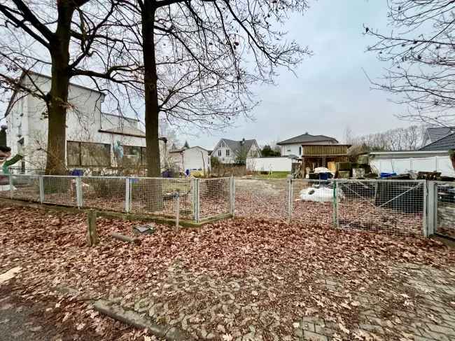 Ein - & Zweifamilienhaus mit Atelier und Bungalow auf dem hinteren Grundstück