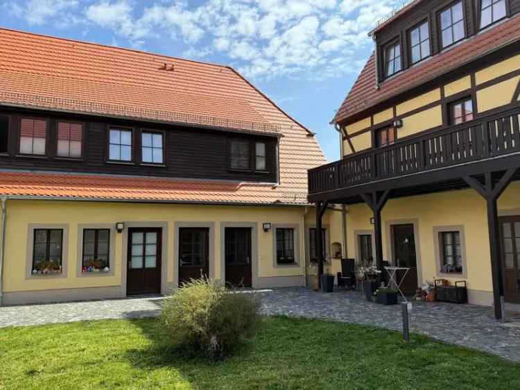 Kapitalanlage mit Potenzial – Terrassenwohnung in denkmalgeschütztem Ensemble!