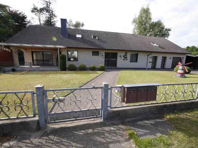 Anlageobjekt mit 7,6 % Rendite,
- 3 - 4 WE - 252 m² WFL - Miete 29.000 € p.A.