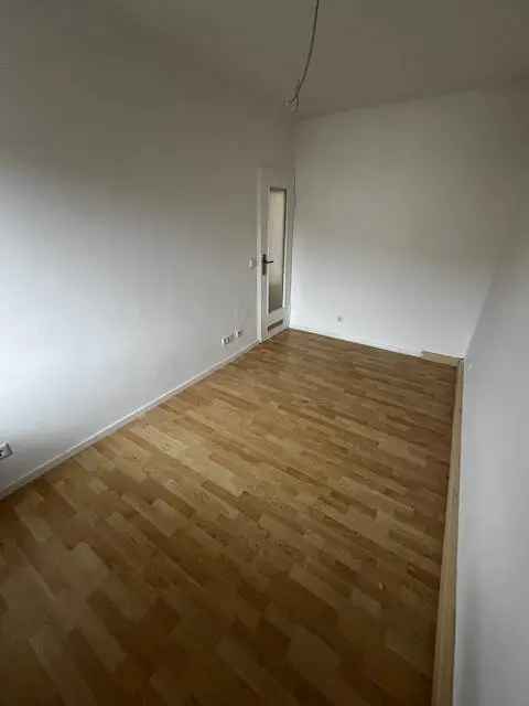 2-Zimmer-Wohnung mit Balkon in zentraler Lage
