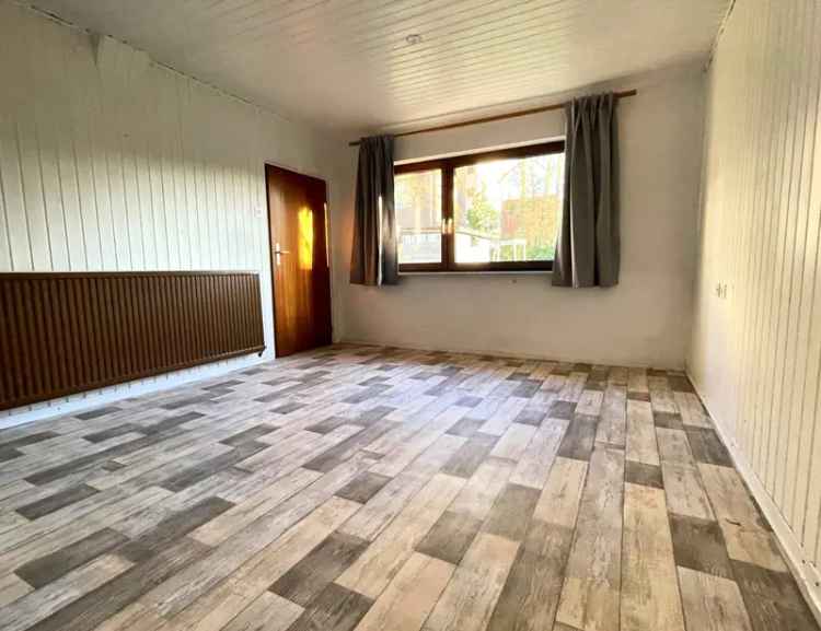 Charmantes Einfamilienhaus mit großem Garten & PV-Anlage in Bremen-Lüssum!