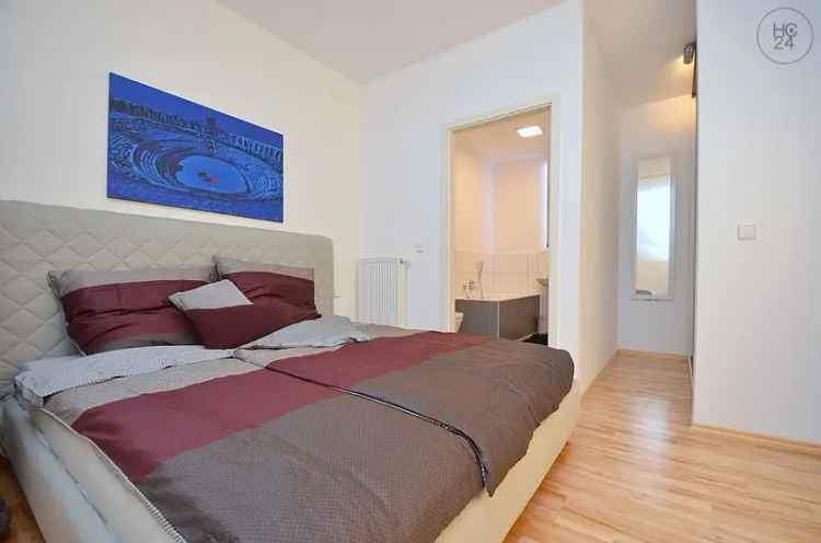 Tolles, modern möbliertes Loft mit Terrasse, Internet und Reinigungsservice in S-West