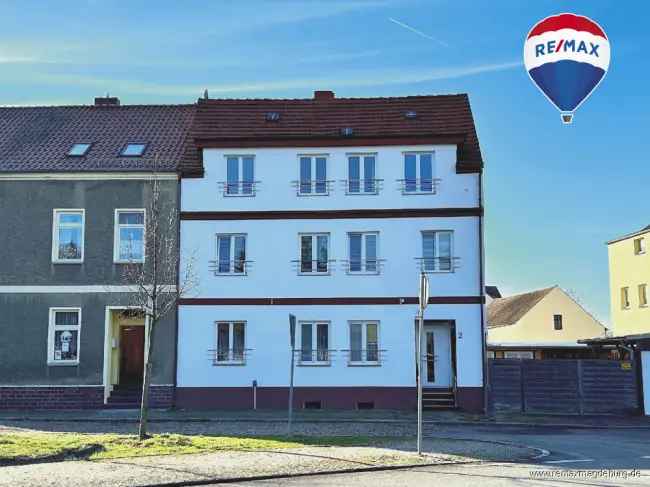 Mehrfamilienhaus Genthin: 3 Wohnungen, 180m², Kapitalanlage