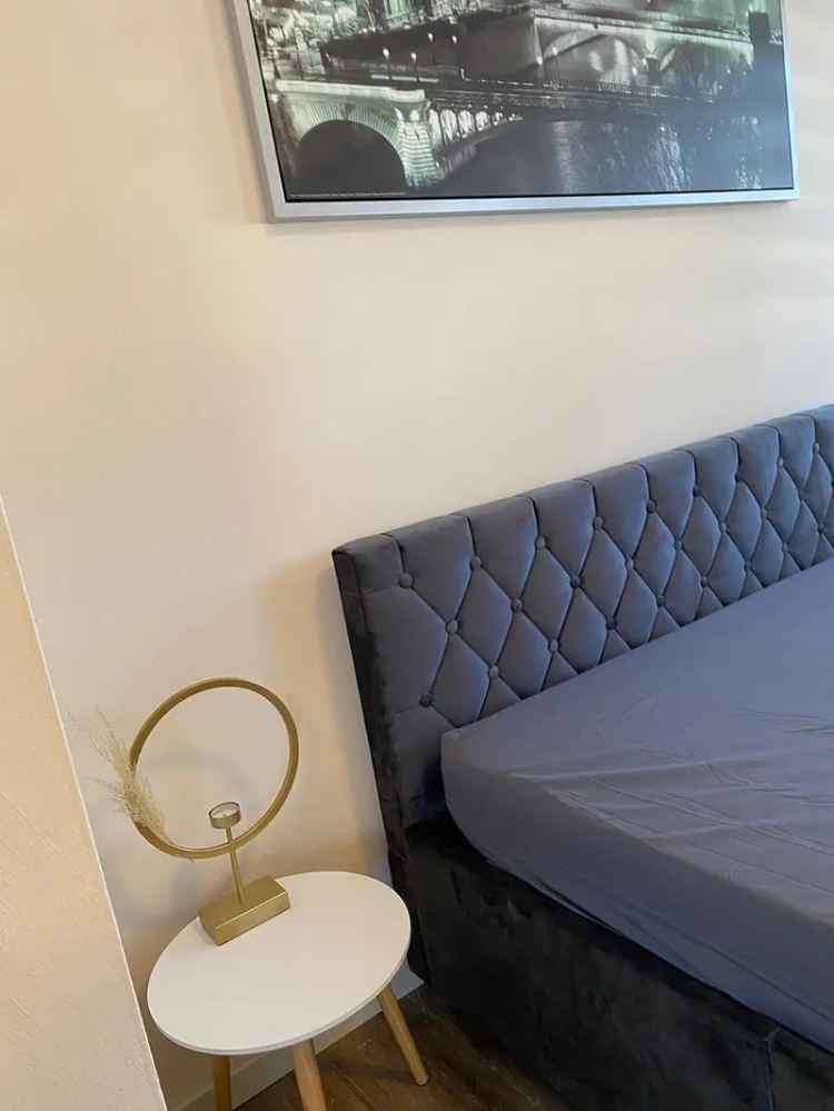 Rundum sorglos Paket! Möbliertes WG-Zimmer WLAN & NK in renovierter 4-Zi Whg 2 Min. von Meckenheim