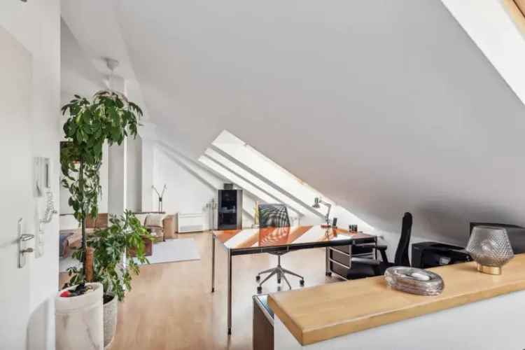 Exklusive 3 Zimmer Maisonette Nordend 85qm