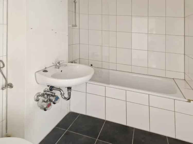 Geräumige 3-Zimmer-Wohnung in Ronsdorf nach Renovierung inkl. 300 EUR Gutschein* zum Einzug