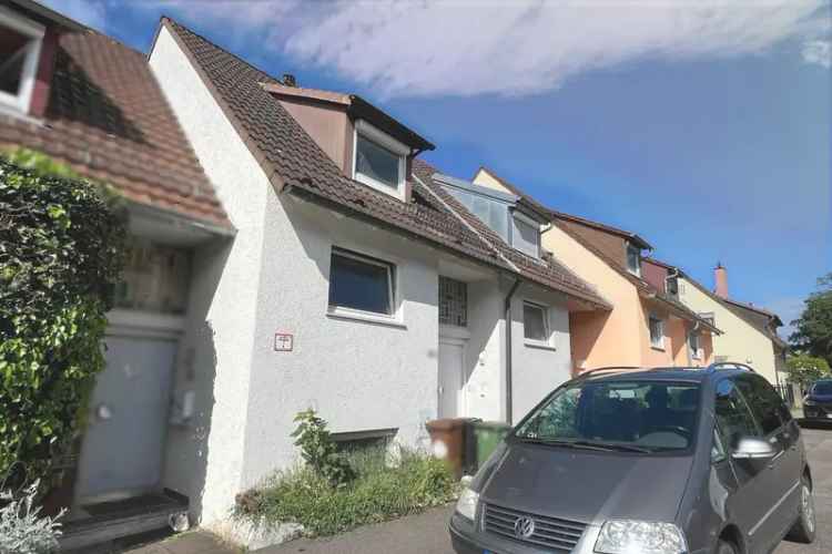 Reihenmittelhaus Stammheim mit Garten Renovierungsobjekt