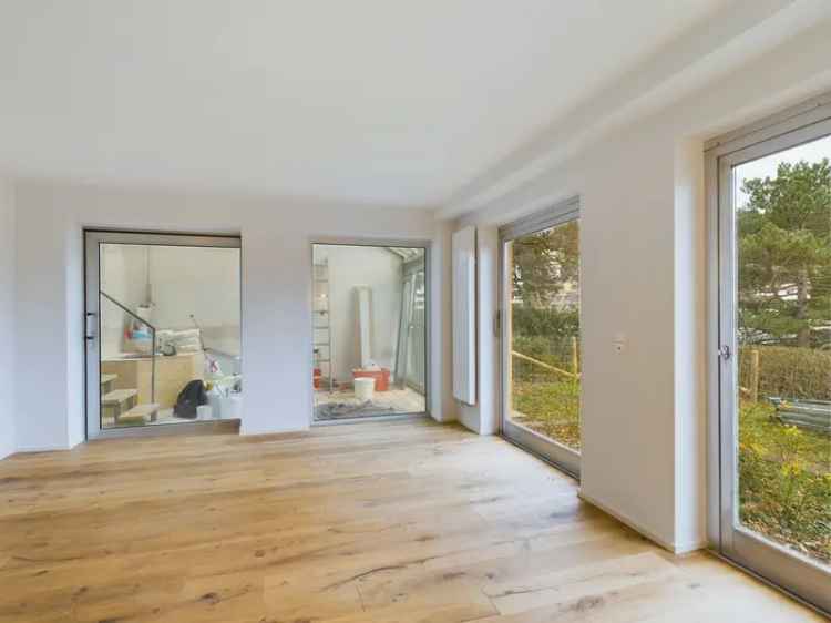 Außergewöhnliche Maisonette-Wohnung mit Garten, Wintergarten und Panoramablick über Stuttgart