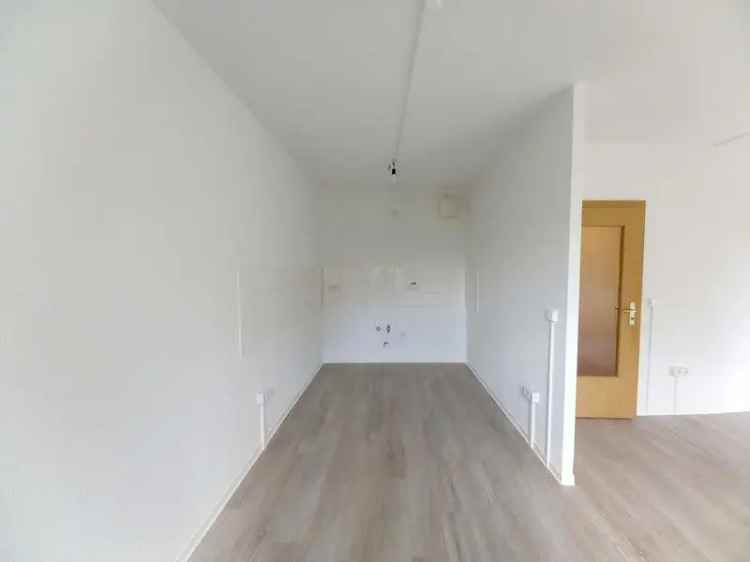 Neue Wohnung, neues Glück! Günstige 4-Zimmer-Wohnung