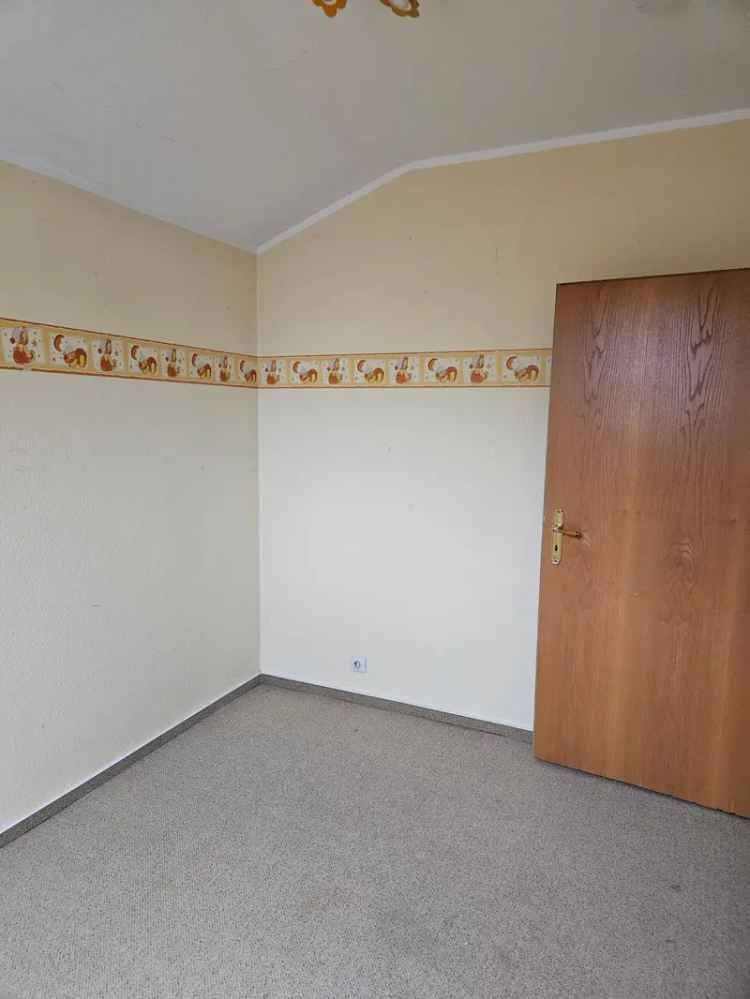 Einfamilienhaus mit Einliegerwohnung und 1-Raumapartment  Neuer Preis!