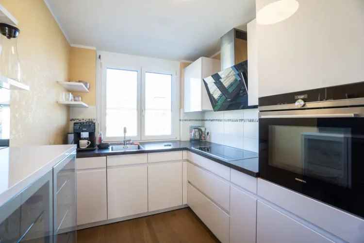 Moderne 2-Zimmer-Wohnung mit Loggia & Tiefgarage in Stuttgart-Wangen