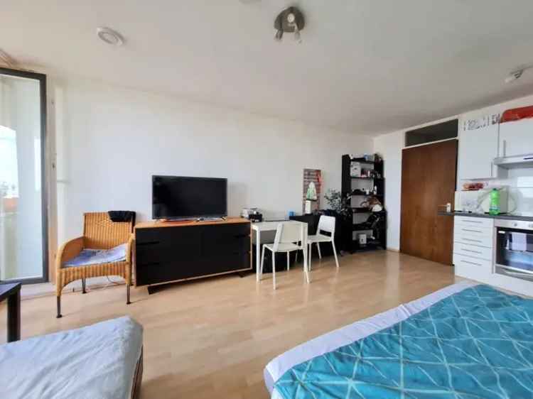 Kapitalanlage: Helles Apartment am Olympiapark mit Bergblick