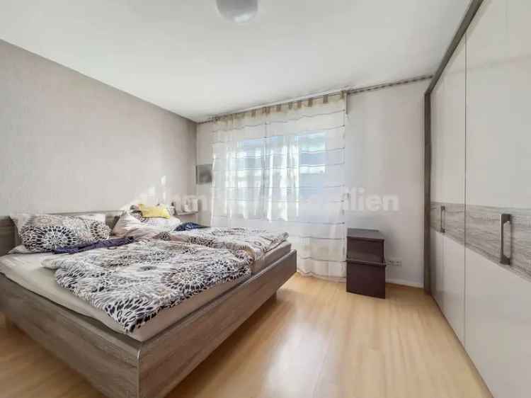 3 Zimmer Wohnung Frankfurt Schwanheim Balkon 71m² modernisiert