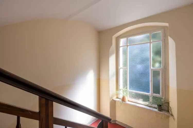 Helle 2-Zimmer-Wohnung mit Balkon am Weigandufer