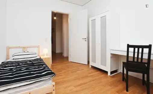 Wohnung (17.0 m²) zur Miete in Frankfurt am Main (Weisbachstraße 7, 60314 Frankfurt, Germany)