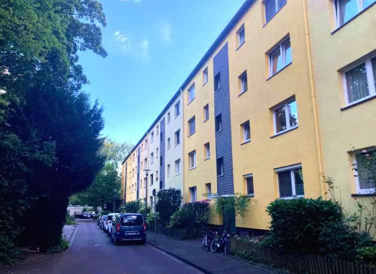 Luxus-Wohnung in Köln mit Balkon und Pkw-Stellplatz