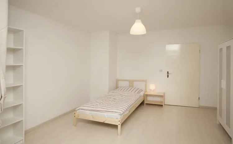 Private Room in Moabit, Berlin