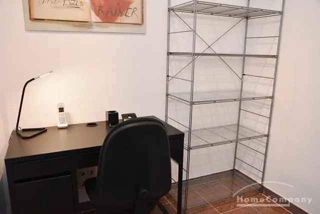 Misburg, Repräsentativ möblierte Wohnung mit 2 Bädern im EG in ruhiger Lage.