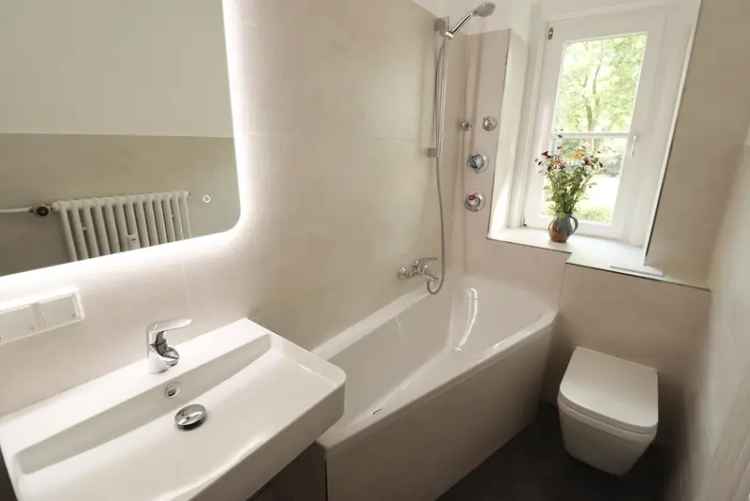 Modernisierte 2-Zimmer-Wohnung mit gehobener Innenausstattung - FERTIG ZUM EINZUG!