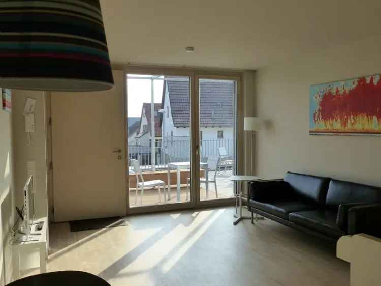 KOMFORTABEL MIT TERRASSE – 1 Zi. Studio, in S.-Plieningen, Reinigungsservice, Stellplatz – 1433