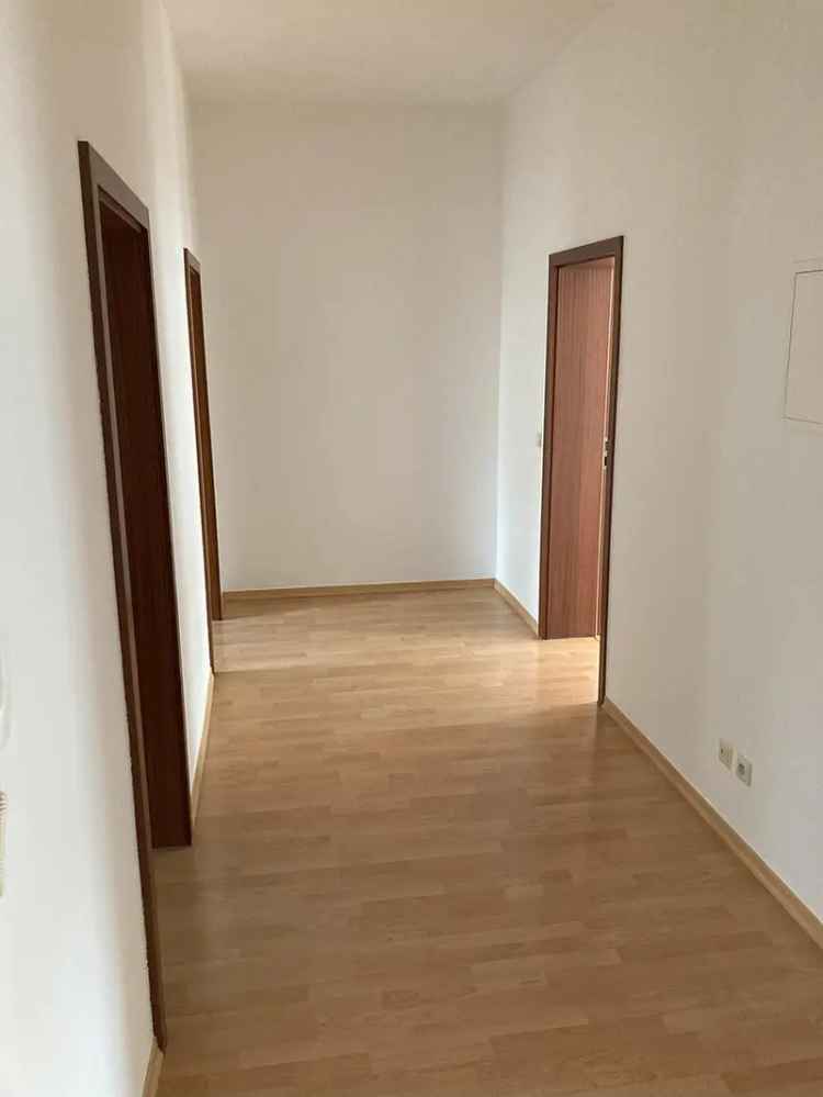 Helle 2 Zimmer Wohnung mit Einbauküche in 04178 Böhlitz-Ehrenberg Leipzig zu vermieten