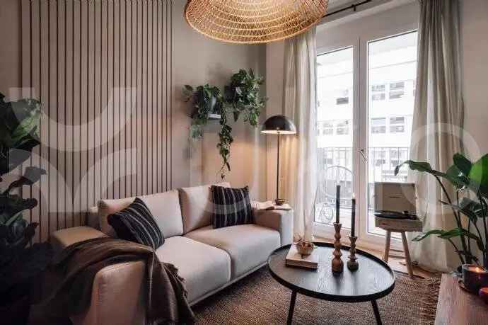 TSHUAPA – 2 rooms apartment with Balcony in Tiergarten (Berlin)