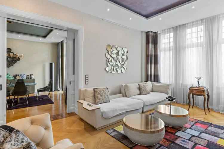 Stilvolle Residenz in Berlin-Grunewald: Moderne Perfektion trifft historische Pracht