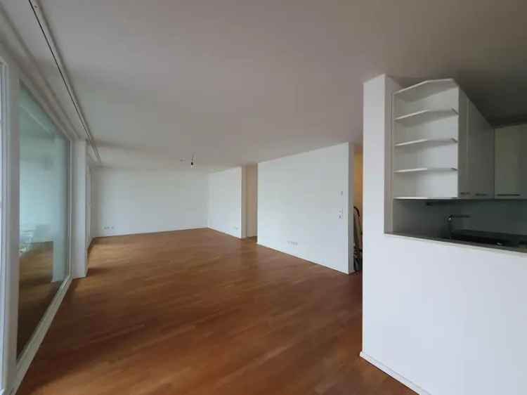 Margarete-Steiff-Str. 11 60438 Frankfurt-  mit atemberaubendem Ausblick- Privat Verkauf